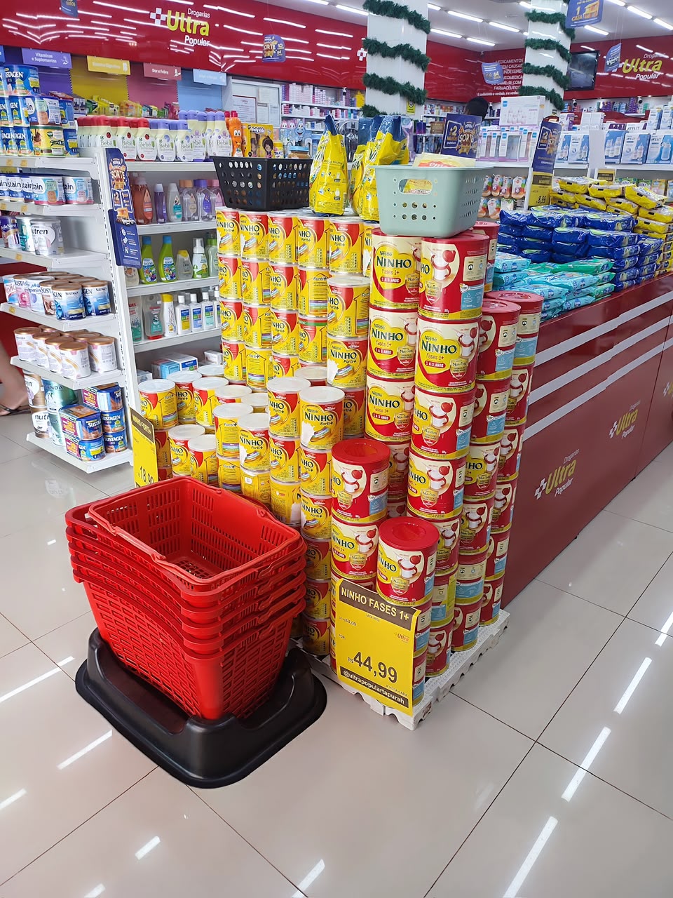 Expositor de produtos infantis